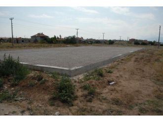 Bolvadin’de Halı Saha Yapım Çalışması