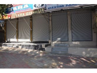 Silvan’da Polis Merkezine Bombalı Saldırı