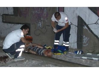 Trenin Önüne Atlayarak İntihar Etti