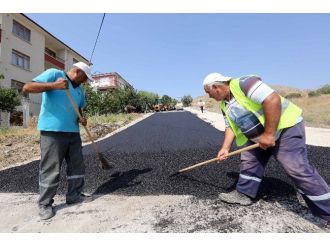 Yenimahalle Belediyesi’nden Yıl Sonuna Kadar 100 Bin Ton Asfalt
