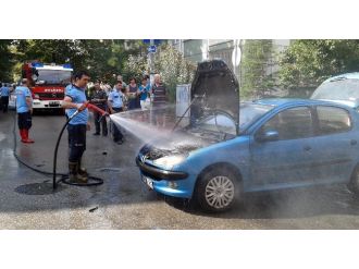 Seyir Halindeki Araç Alev Aldı