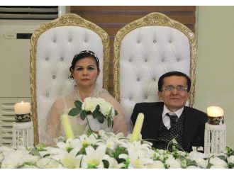 (Özel Haber) Brezilyalı Gelin Facebook’ta Tanıştığı Türk Damat İle Çeviri Programları Sayesinde Evlendi