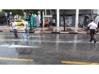 Kısa Süren Yağmur Serinletti