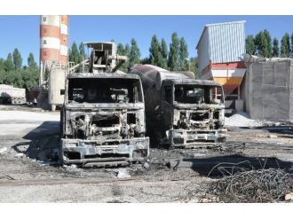 Teröristler Kendilerini Desteklemeyenlere Dehşet Saçıyor