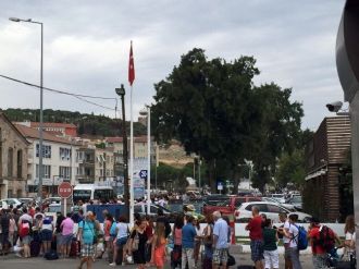 Türk Tatilciler Hafta Sonunda Yunan Adalarından Vazgeçmiyor