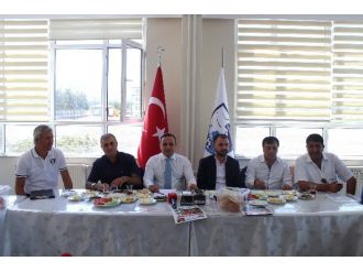 B. B. Erzurumspor Yönetimi Basınla İlk Toplantısını Yaptı