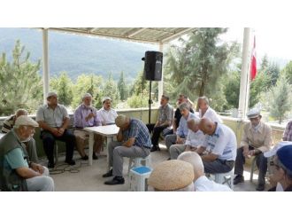 Başiskele’de Dualar Deprem Şehitleri İçin