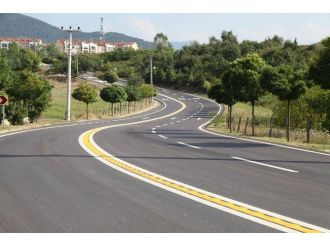 Başiskele’de Sürücüler Ve Yayalar İçin Güvenli Yollar Yapılıyor