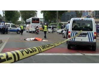 Çekmeköy Şile Otoyolunda Kaza: 1 Ölü, 3 Yaralı