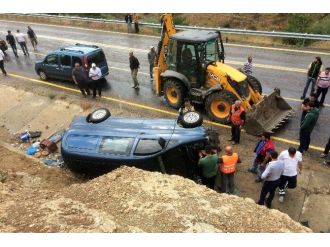 Gümüşhane’de Trafik Kazası: 1 Ölü, 2 Yaralı