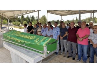 Poyraz Annesi’ni Kaybetti