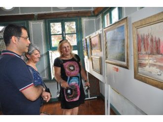 Altınoluk’ta Karma Resim Sergisi Açıldı