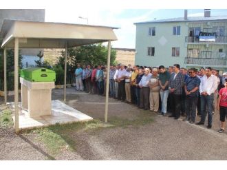 Feyzioğlu Babasını Kaybetti