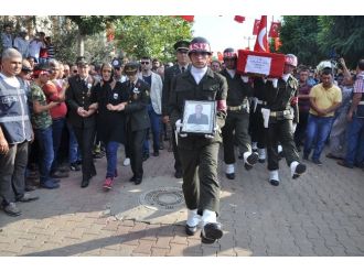 Sarıgöl Şehidini Son Yolculuğuna Uğurladı