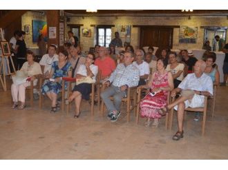 Kuşadası’nda Onur Ödülleri Sahiplerini Buldu