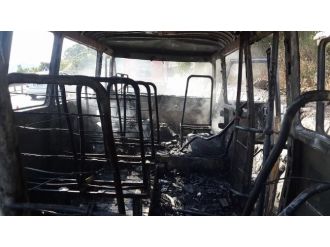 Yeni Aldığı Minibüs Küle Döndü