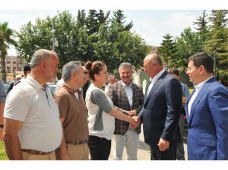 Kepez Belediye Başkanı Tütüncü’ye Bakan Övgüsü