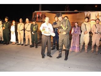 ‘Çanakkale Şehadet’ Alaşehirlileri Büyüledi