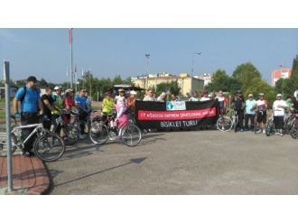 Pedallar Deprem Şehitleri İçin Çevrildi