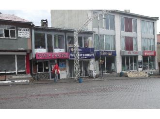 Varto’da Kepenkler Kapatıldı