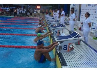 Bodrumlu Yüzücüler Yaz Yüzme Şampiyonasına Katıldı