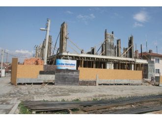 Yediler Mahalle Konağı Yapım Çalışmaları Sürüyor