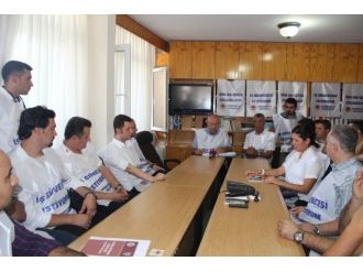 İzban Makinistlerinden Yelekli İş Güvencesi Protestosu