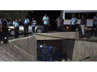 Su Kanalına Uçtu, Köprü Ayağına Çarparak Durabildi: 1 Ölü 5 Yaralı!