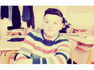 Kamyonun Kapağı Açıldı: 2 Ölü, 4 Yaralı