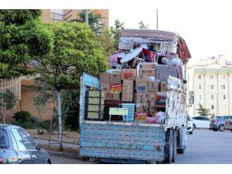 Tayini Çıkan Memurlar, Hamalların Yüzünü Güldürdü
