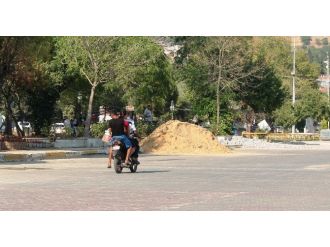 Kasksız Motosiklet Kullanımı Tehlikeye Davetiye Çıkarıyor