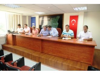 Kandıra’ya Taş Duvar İle V Kanal Yapılacak