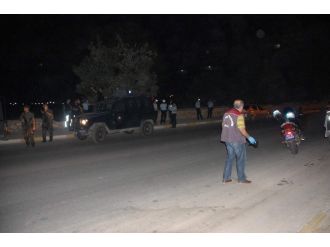Adıyaman’da Kaçmaya Çalışan Şahıslar Polise Ateş Açtı