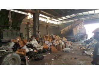 İzmir’de 2 Milyon 725 Bin Tl’lik Kaçak Sigara İmha Edildi