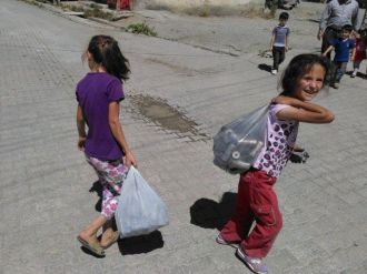 Çocuklar Gaz Kapsülü Satarak Para Kazanıyor