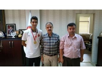 Çankırı Belediye Gençlikspor Başarıya Doymuyor