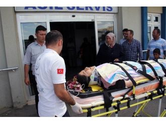 Koyulhisar’da Trafik Kazası 1 Ölü, 3 Yaralı