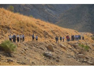 Yüksekova’da ‘Canlı Kalkan’ Eylemi