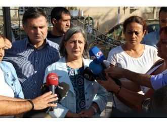 Hdp Heyeti Vali Aksoy İle Görüştü