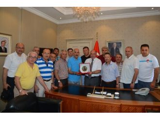 Seher Vakti Spor Ekibi, Vali Amir Çiçek’i Ziyaret Etti