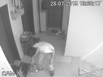 Çocuk Hırsızlar Güvenlik Kamerasına Yakalandı