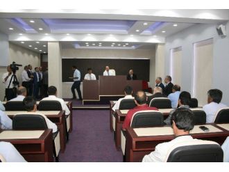 Akdağ, Pasinler’de Muhtarlarla Bir Araya Geldi