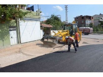 Şeker Mahallesi’nde Sokaklar Asfaltlanıyor