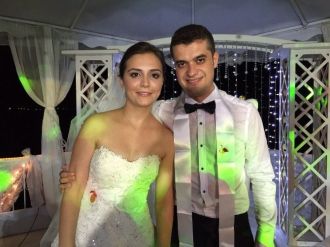 Avukat Çift Dünya Evine Girdi