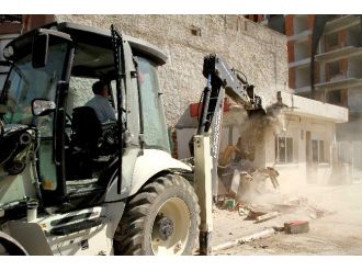 Karşıyaka’da Kaçak Yapıya İzin Yok