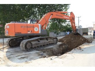 Azmimilli Mahallesi’ne Yeni Kanalizasyon Hattı Döşeniyor