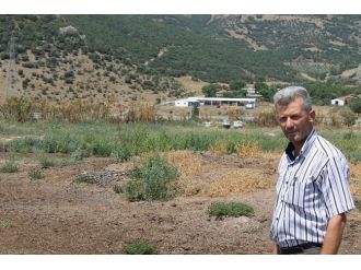 Marmaracık Köyüne Halı Saha