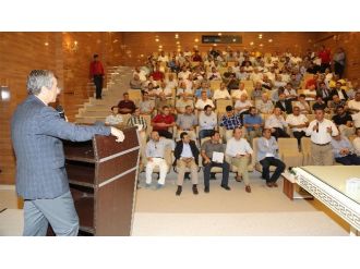 Başkan Tahmazoğlu Müteahhitlerle Bir Araya Geldi