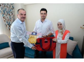 Pamukkale’de 800 Aileye Bebek Bakımı Seti