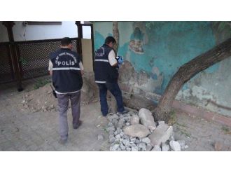 Şüpheli Türbe Çalışması Polisi Alarma Geçirdi